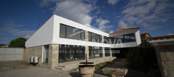 3 bedrooms House in Castelo da Maia, Portugal No. 52496 12