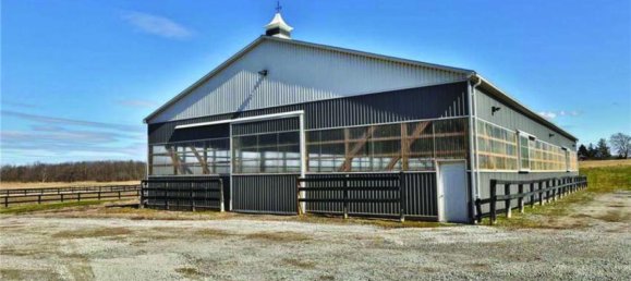 3 bedrooms Farm in Burlington, Canada No. 1447 6