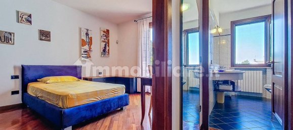 Вилла с 3 спальнями в Феррара, Италия № 378560 41