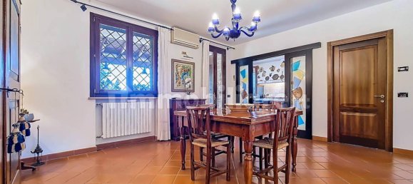 Вилла с 3 спальнями в Феррара, Италия № 378560 20