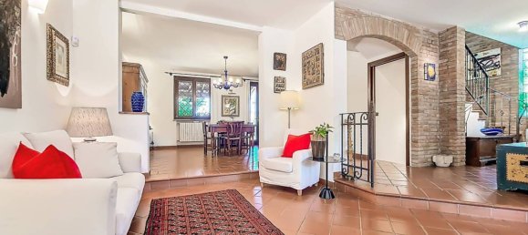 Вилла с 3 спальнями в Феррара, Италия № 378560 12