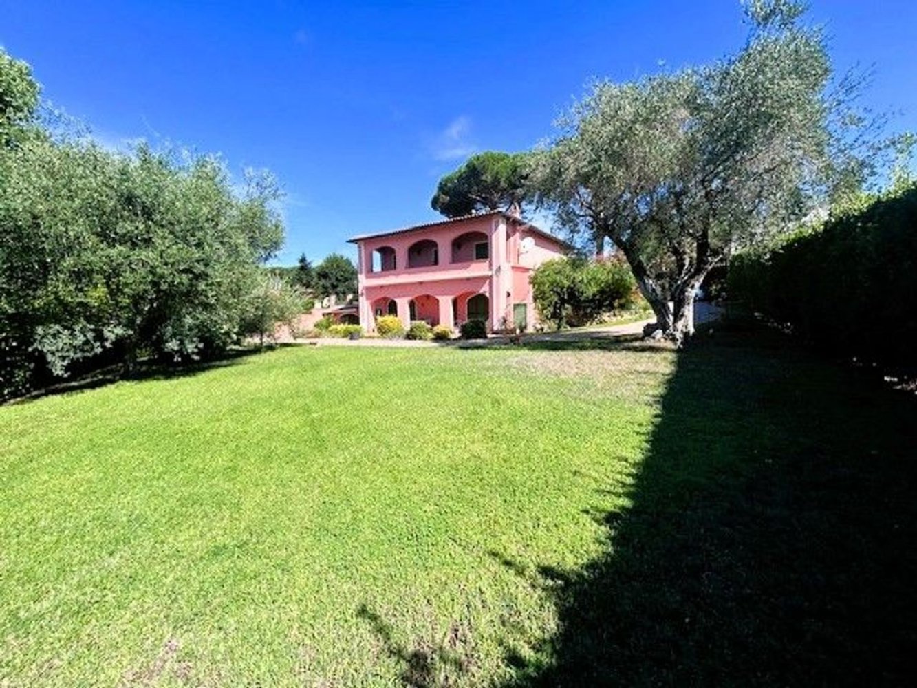 8 rooms Villa in Formello, Italy No. 277570