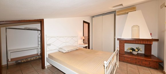 3 bedrooms Duplex in Arezzo, Italy No. 354970 8