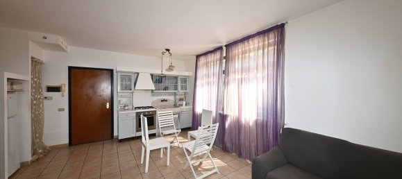3 bedrooms Duplex in Arezzo, Italy No. 354970 2