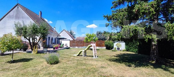 4 bedrooms House in Houdan, France No. 363194 12