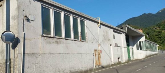 Entrepôt à Civate, Italy 1620m² No. 290841 2