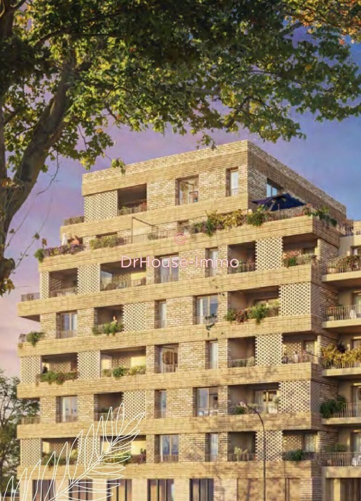 2 bedrooms Apartment in Seine-Saint-Denis, France No. 161772