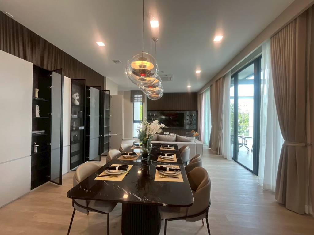 Loft de 4 dormitorios en Saphan Sung, Thailand No. 72487