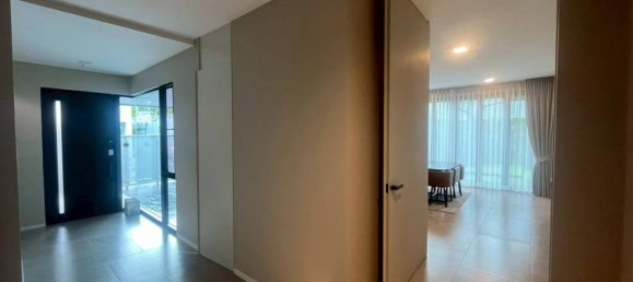 Loft de 4 dormitorios en Saphan Sung, Thailand No. 72487 10