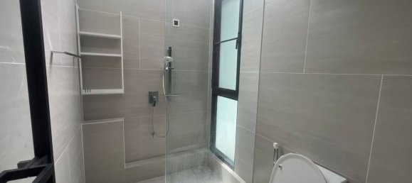 Loft de 4 dormitorios en Saphan Sung, Thailand No. 72487 9