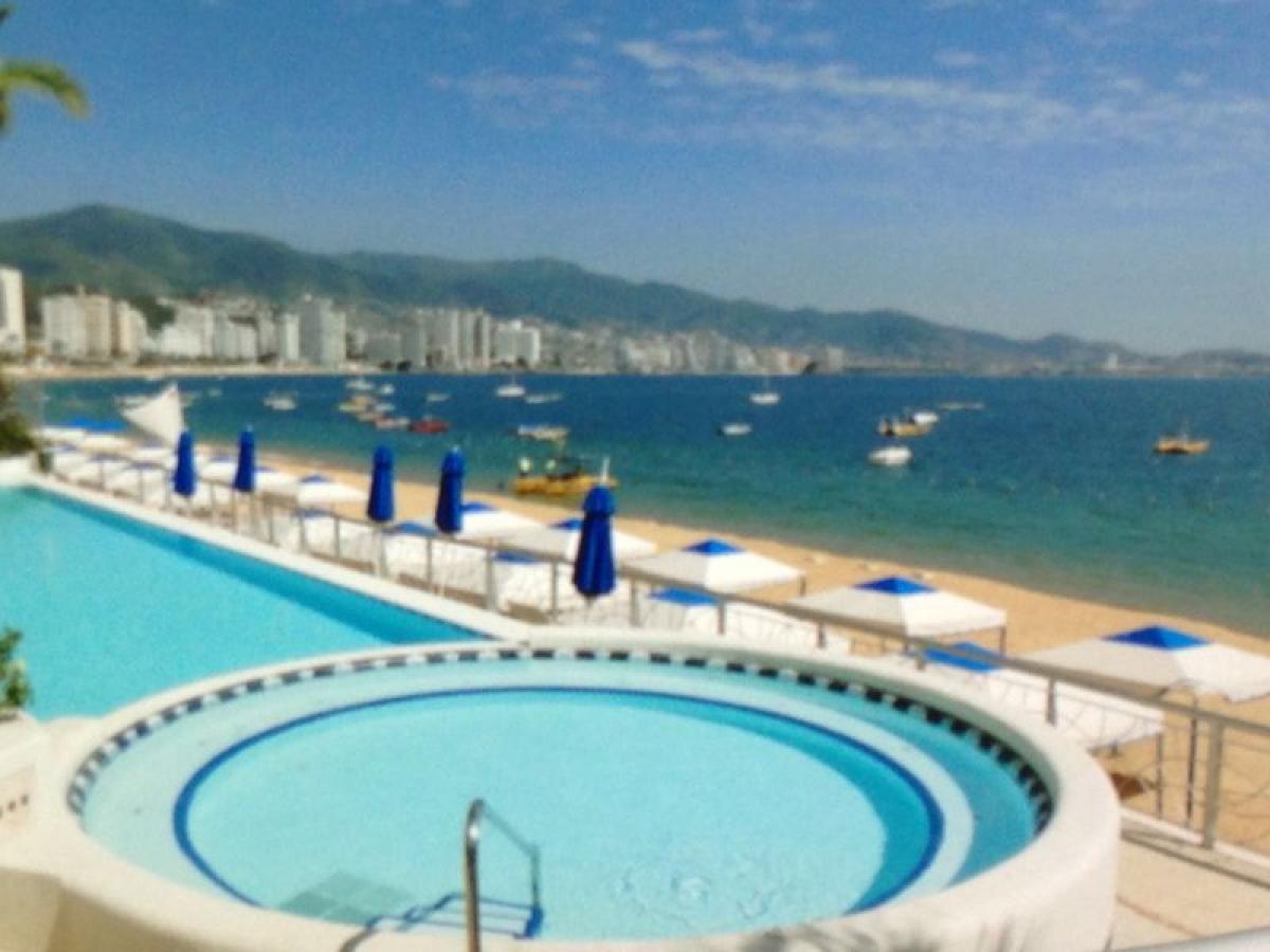 4 bedrooms Apartment in Guerrero, Mexico No. 168459