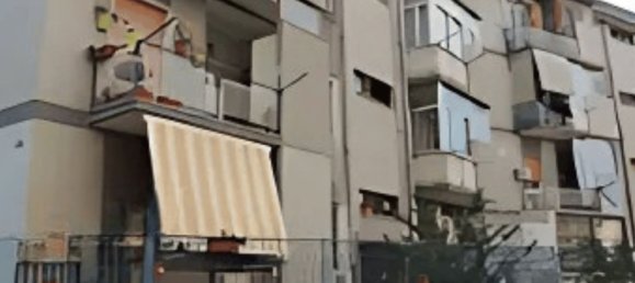 Квартира с 4 комнатами в Таранто, Италия № 276331 2