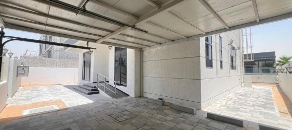 Villa de 5 dormitorios en Al Furjan, UAE No. 110596 4