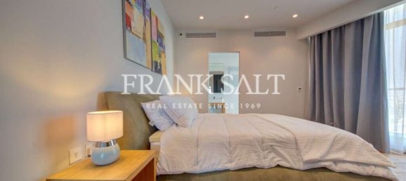 Квартира с 3 спальнями в Гзира, Мальта № 1445 15