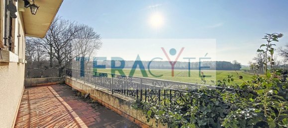 4 غرف نوم منزل في Saint-Andre-de-Corcy, France رقم 302335 6