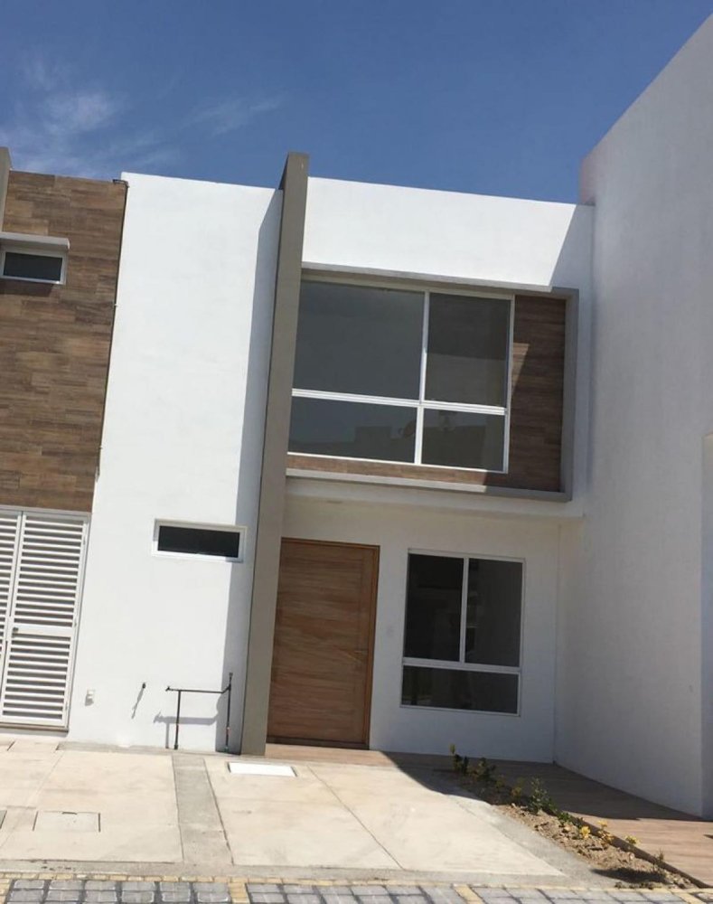 3 bedrooms House in Puebla, Mexico No. 162074