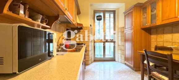 4 rooms Apartment in Florence, Italy No. 40038 21