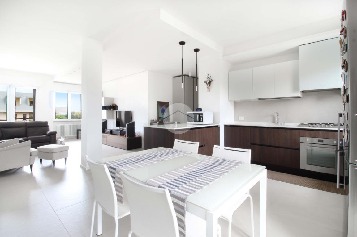 5-salle Penthouse à San Benedetto del Tronto, Italy No. 85850