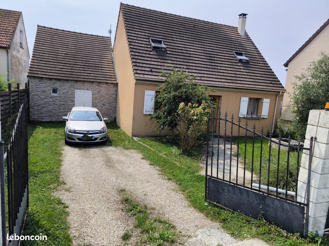 5 غرف نوم منزل في Corbeilles, France رقم 322124