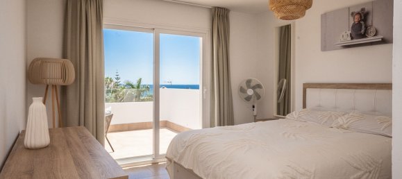 Вилла с 6 спальнями в Эстепона, Испания № 142294 17