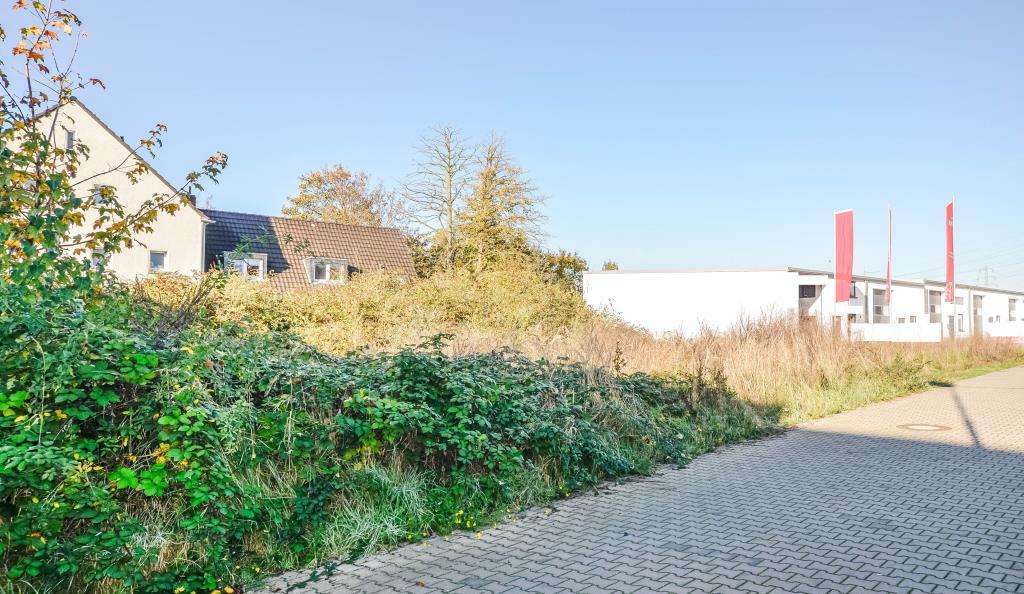 Terreno en Leverkusen, Germany No. 65353