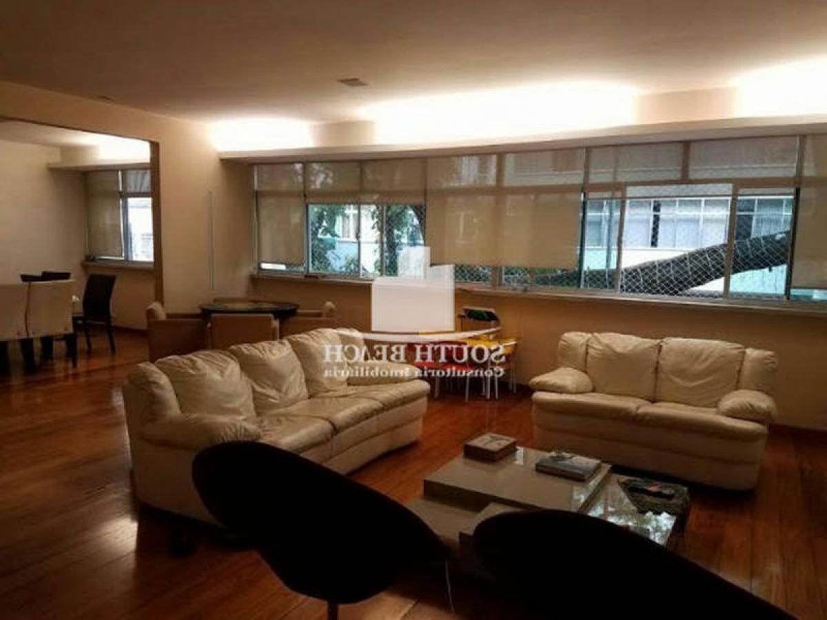 4 bedrooms Apartment in Rio de Janeiro, Brazil No. 536501