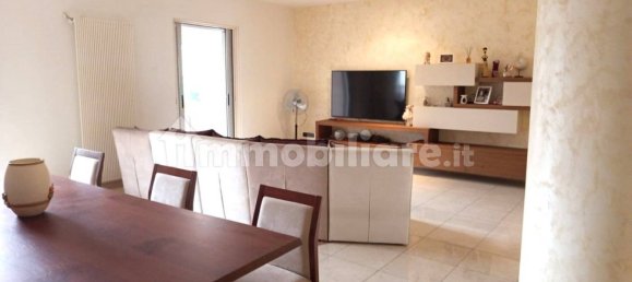 3 bedrooms Apartment in Bari, Italy No. 334448 14