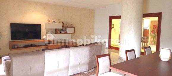 3 bedrooms Apartment in Bari, Italy No. 334448 11