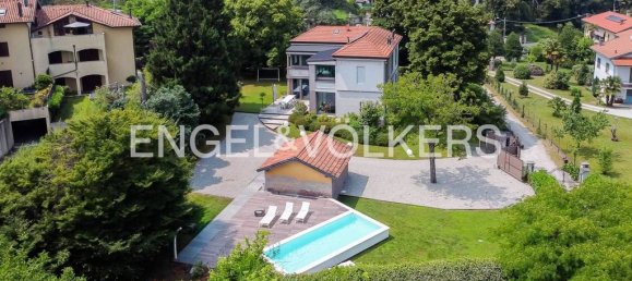 4 bedrooms Villa in Biandronno, Italy No. 139066 3