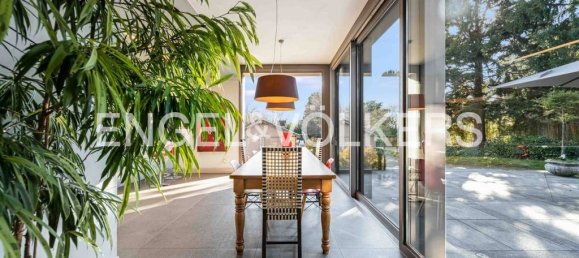 4 bedrooms Villa in Biandronno, Italy No. 139066 15