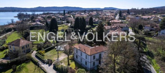 4 bedrooms Villa in Biandronno, Italy No. 139066 42