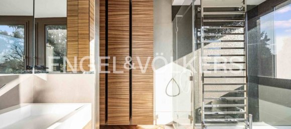 4 bedrooms Villa in Biandronno, Italy No. 139066 24