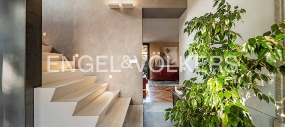 4 bedrooms Villa in Biandronno, Italy No. 139066 14