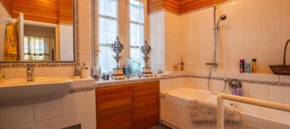 8 rooms Apartment in Saluzzo, Italy No. 148239 19