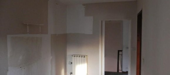 Дом с 6 комнатами в Камайоре, Италия № 214328 3