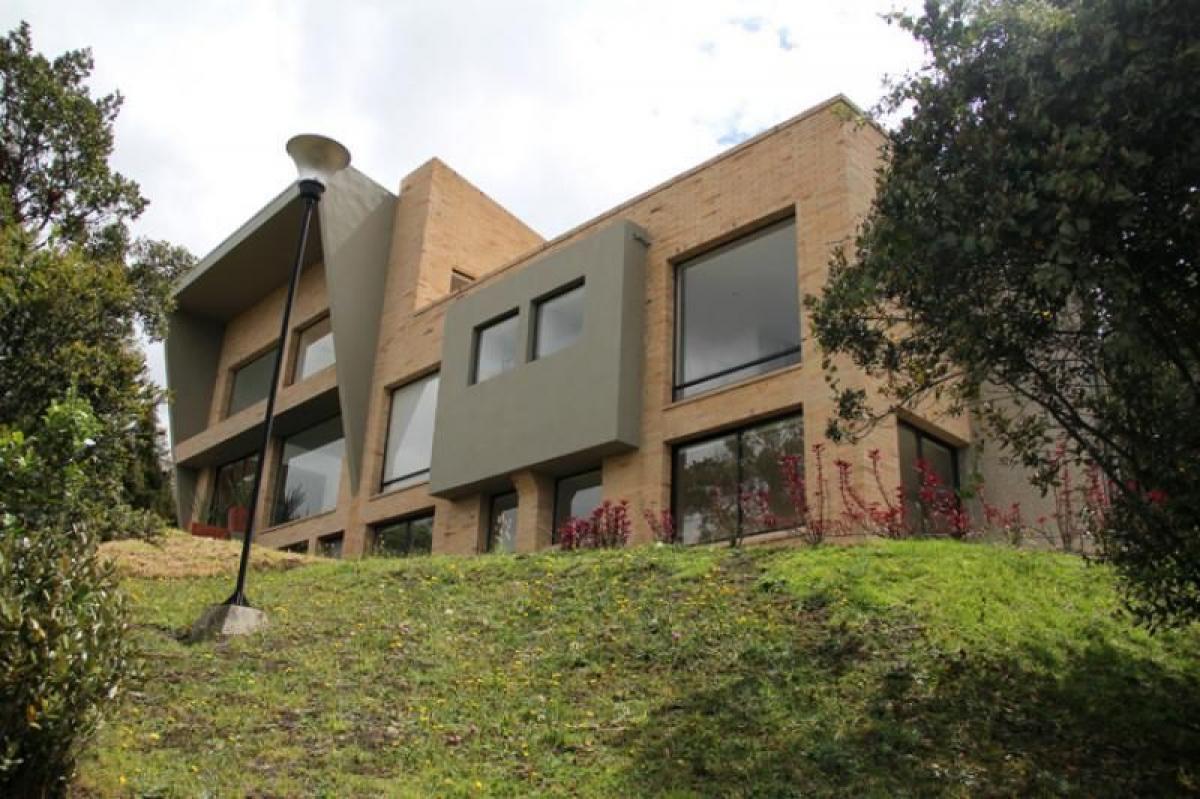 4 bedrooms House in Cundinamarca, Colombia No. 7351