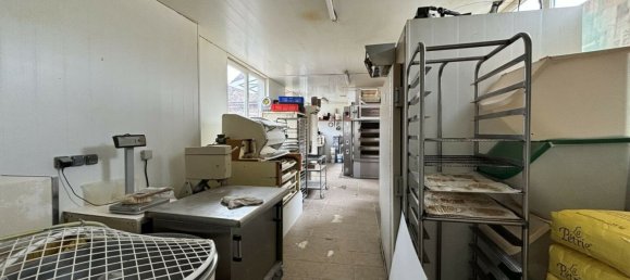 Propiedad comercial en Saint-Benoit-sur-Loire, France 178 m² No. 240054 9