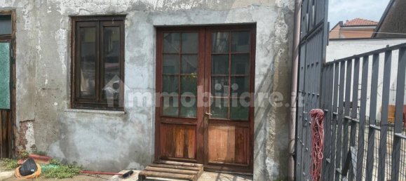 2 bedrooms Villa in Bernate Ticino, Italy No. 314107 6