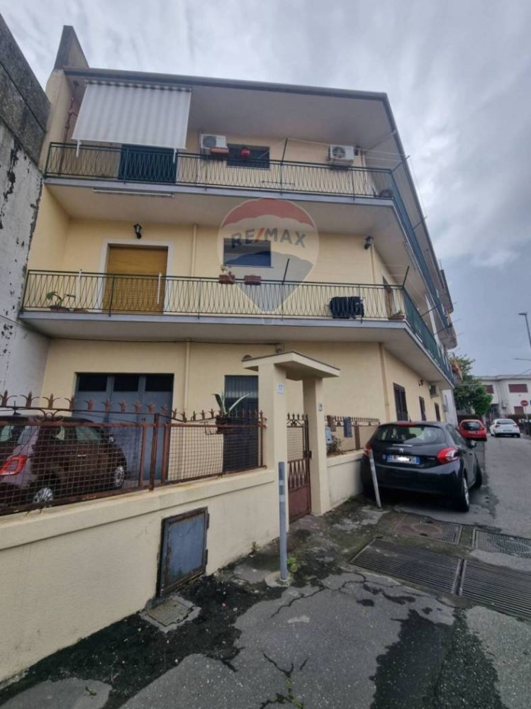 3 bedrooms Apartment in Aci Sant'Antonio, Italy No. 164749