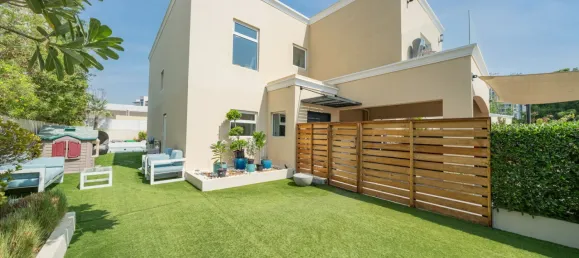 4 Schlafzimmer Villa in Meadows, UAE, Nr. 108410 19