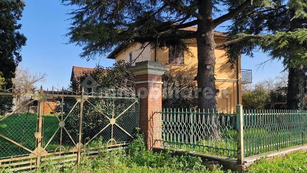 4 bedrooms House in Forlimpopoli, Italy No. 223810