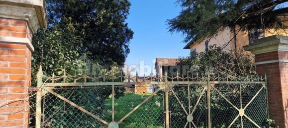 4 bedrooms House in Forlimpopoli, Italy No. 223810 2