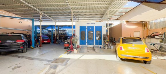 464.5m² Warehouse in Al Quoz, UAE No. 54791 3