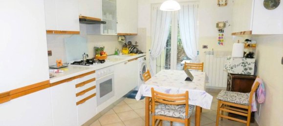 5 rooms House in Ceranesi, Italy No. 11642 11