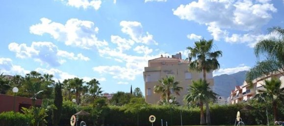 2 bedrooms Apartment in Estepona, Spain No. 189577 3