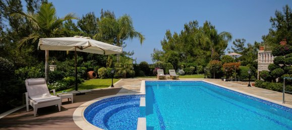 5 bedrooms Villa in Argaka, Cyprus No. 1307 12