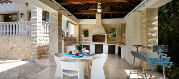 5 bedrooms Villa in Argaka, Cyprus No. 1307 10