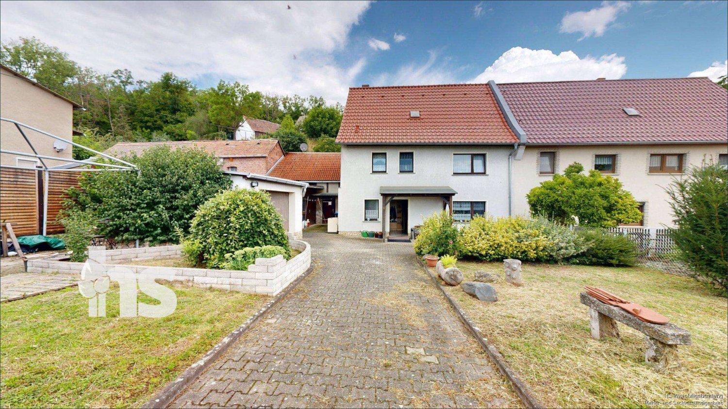 Adosado de 2 dormitorios en Burgenlandkreis, Germany No. 241552