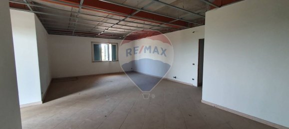 650m² Commercial property in Paternò, Italy No. 352247 17