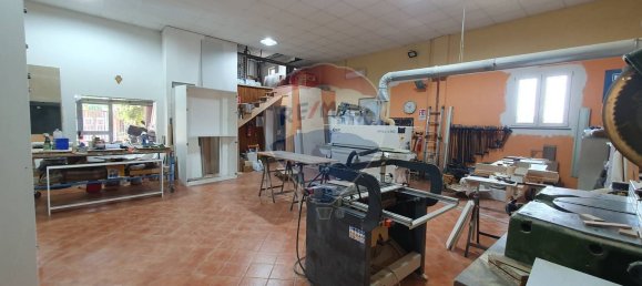 650m² Commercial property in Paternò, Italy No. 352247 9